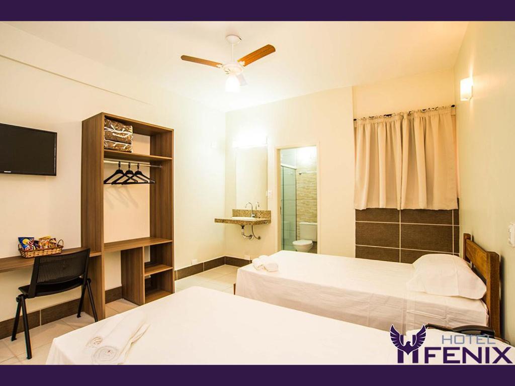 Hotel Fenix Assis Esterno foto