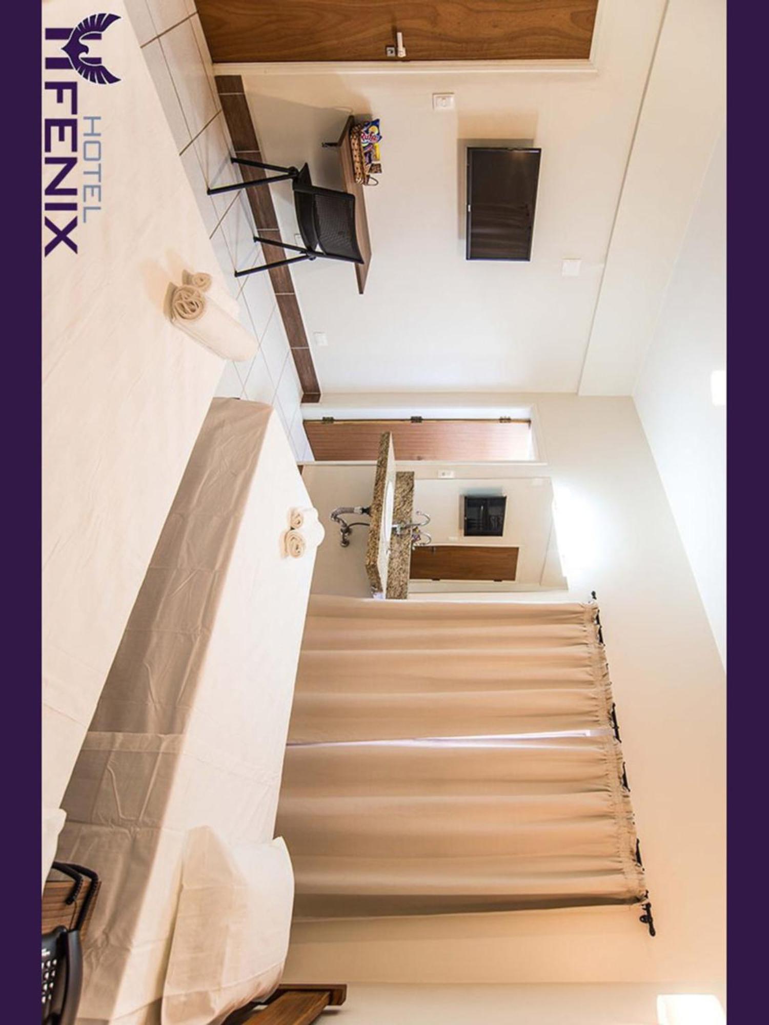 Hotel Fenix Assis Esterno foto